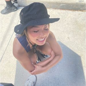 Plz buy or let me buy